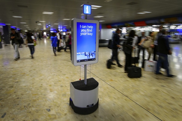 http://www.aboaziz.net/myimages/swiss/geneve/airport/robot.jpg